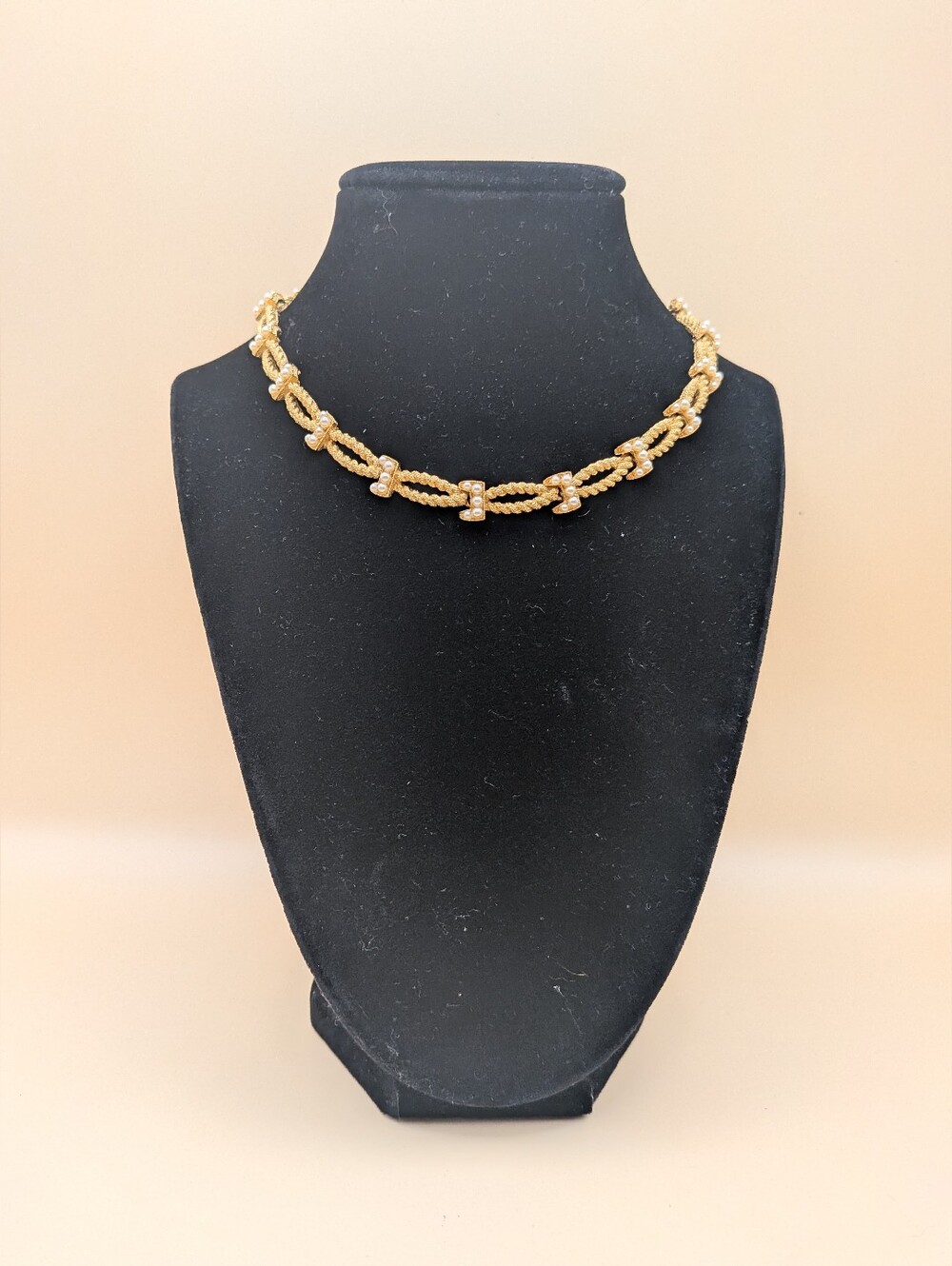 Vintage Crown Trifari Braided Ribbon Faux Pearl Choker Necklace Adjustable